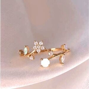 Wicked Silk Adjustable Floral Flower Crystal Rings-White/Pink flower w orb